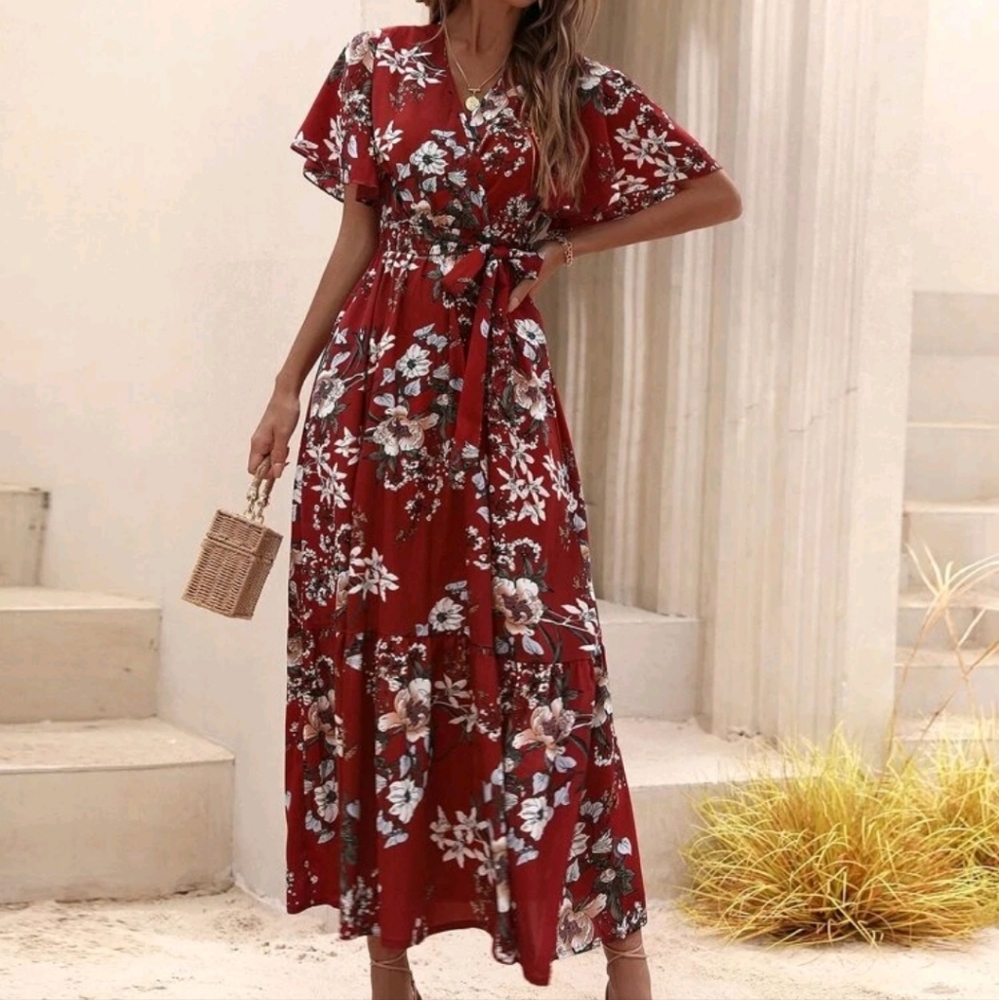 Never worn short sleeve floral maxi dress size medium